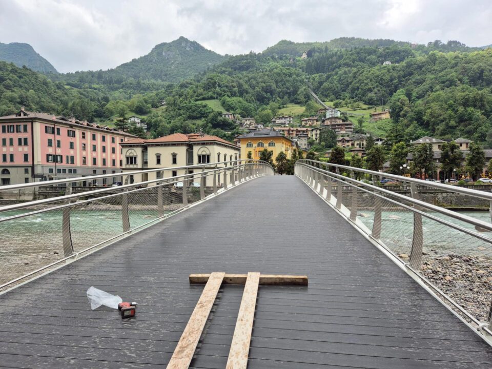 Passerella Ciclopedonale Dario Acquaroli Sul Fiume Brembo Realizzazione Cosmet 16